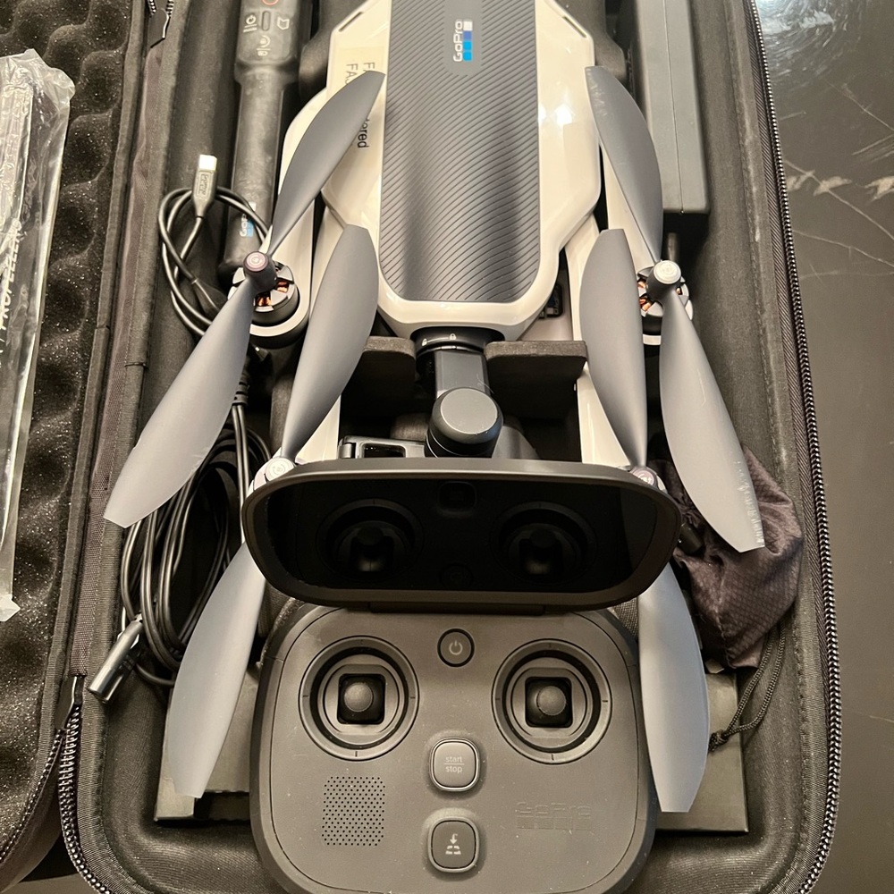 DJI Black and Gray VR Drone Set